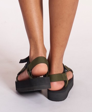 Sandalias
Y T� Quique? Trekk Plataforma