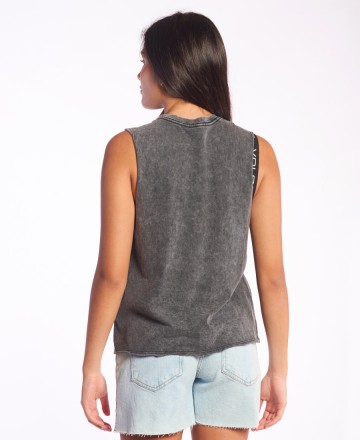 Musculosa
Volcom Hour Long Process