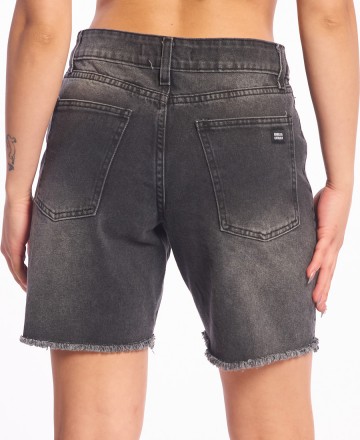 Short
Isabel La Cat�lica Mom Black