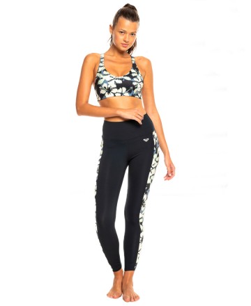 Top
Roxy Heart Into It