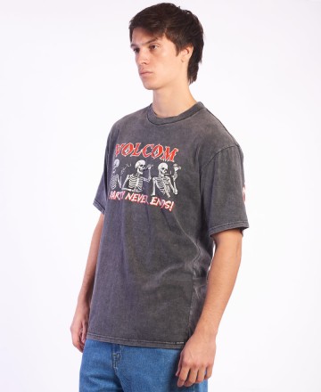 Remera
Volcom Over Party Acid