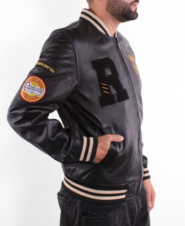 Campera 
Runway University