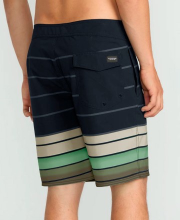 Boardshort 
Volcom Quarta Fade Mod 19