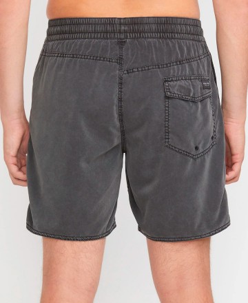 Boardshort 
Volcom Center Pigment 17