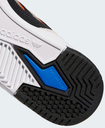 Zapatillas 
Adidas Tekkira Cup