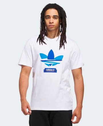 Remera 
Adidas Trifolio