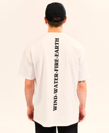 Remera
Element Made To Endure Over