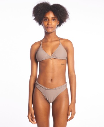 Bikini 
Y T� Quique? C-Less Hi Trenzada