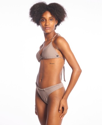 Bikini 
Y T� Quique? C-Less Hi Trenzada