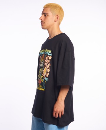 Remera 
Santa Cruz Winkowski Spaced Out Front