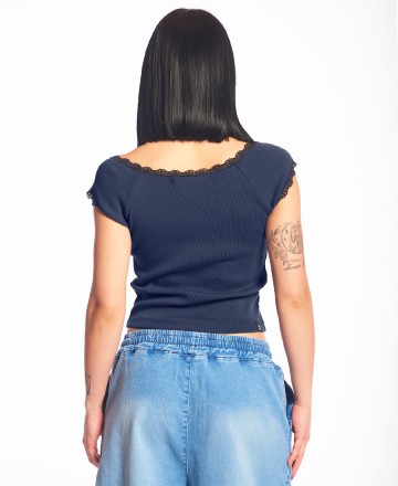 Remera
Isabel La Cat�lica Lace