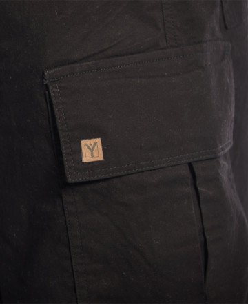 Bermuda
Y Tu Quique? Cargo Fisher 31