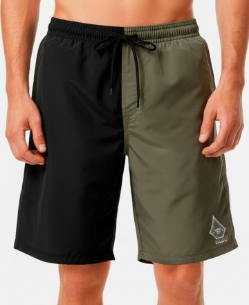 Boardshort 
Volcom Black & White 22