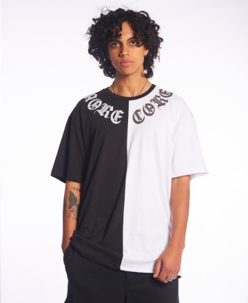 Remera 
MCD Over Querubin