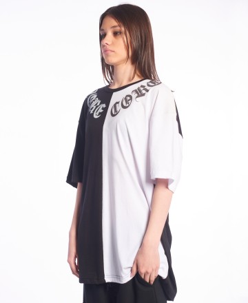 Remera 
MCD Over Querubin