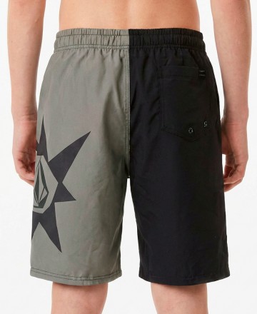 Boardshort 
Volcom Black & White